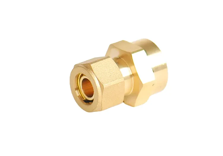 Pipe Fitting with Flow Control Valve